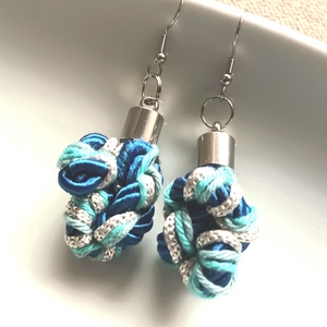 Kék, csomózott Design fülbevaló - ékszer - fülbevaló - lógó csepp fülbevaló - Meska.hu