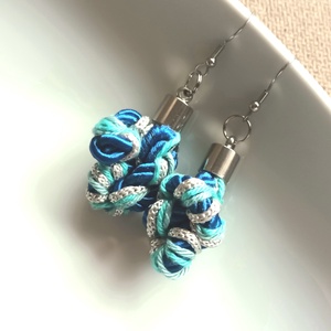Kék, csomózott Design fülbevaló, Ékszer, Fülbevaló, Lógó csepp fülbevaló, Ékszerkészítés, Csomózás, MESKA
