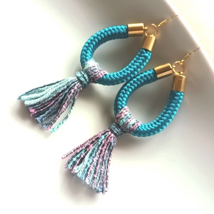 Türkíz kötél, bojtos Design fülbevaló - ékszer - fülbevaló - lógó csepp fülbevaló - Meska.hu