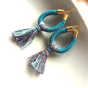 Türkíz kötél, bojtos Design fülbevaló - ékszer - fülbevaló - lógó csepp fülbevaló - Meska.hu