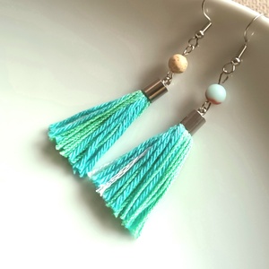 Türkíz, zöld fonal fülbevaló, ásványkővel, Ékszer, Fülbevaló, Rojtos fülbevaló, Ékszerkészítés, Gyöngyfűzés, gyöngyhímzés, MESKA