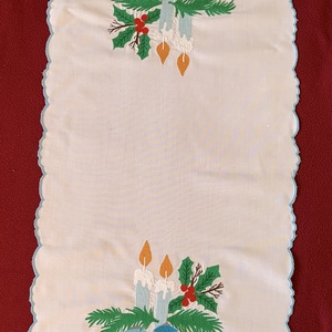 Karácsonyi géppel hímzett terítő, Karácsony, Adventi díszek, Adventi asztaldísz, Hímzés, Varrás, MESKA