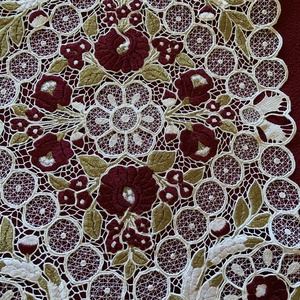 Riselt futó - otthon & életmód - dekoráció - asztal és polc dekoráció - horgolt & csipketerítő - Meska.hu