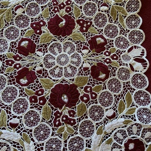 Kalocsai mintás riselt futó - otthon & életmód - dekoráció - asztal és polc dekoráció - asztaldísz - Meska.hu