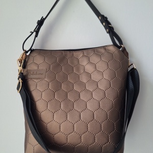 Alma táska - táska & tok - kézitáska & válltáska - vállon átvethető táska - Meska.hu