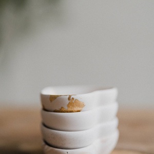 Apró szív alakú tálka  - ékszer - ékszertartó - ékszertartó tál - Meska.hu