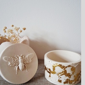 Méhecskés tároló - Meska.hu