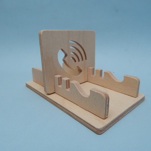 Fa asztali telefontartó állítható meredekséggel - otthon & életmód - tárolás & rendszerezés - asztali telefontartó - Meska.hu