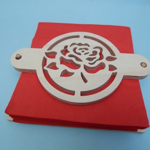 Fa virágmintás szalvétatartó nehezékkel - Meska.hu