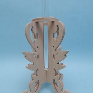 Fából készült váza kémcsővel 1 szál virágnak - otthon & életmód - virágdekoráció - virágtartó - váza - Meska.hu