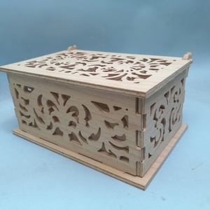 Fa doboz mintával, felül nyitható - Meska.hu