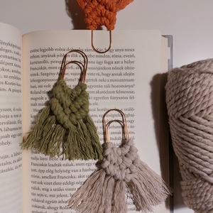 Makramé könyvjelző három színben , Könyv & Zene, Könyvjelző, Csomózás, MESKA