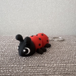 3D nyomtatott katicás kulcstartó� - táska & tok - kulcstartó & táskadísz - kulcstartó - Meska.hu