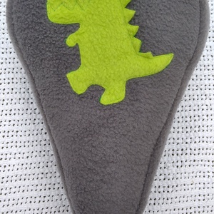 Gyermek téli kerékpár üléshuzat vízhatlan réteggel, Dínó - táska & tok - edzőtáskák - edzőtáskák - Meska.hu