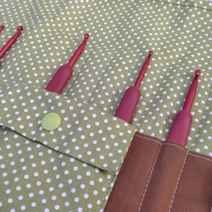 Horgolótű tartó bagoly mintával zöld - otthon & életmód - tárolás & rendszerezés - tárolókosár - Meska.hu