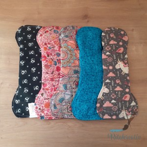 5db 30cm eü mosható betét meglepetés mintával - szépségápolás - intim higiénia - intimbetét - Meska.hu