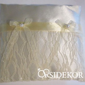 Gyűrűpárna csipkével és szalaggal díszítve, Esküvő, Kiegészítők, Gyűrűtartó & Gyűrűpárna, , MESKA