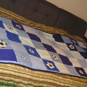 focilabdás patchwork gyerek ágytakaró - otthon & életmód - lakástextil - ágytakaró - Meska.hu