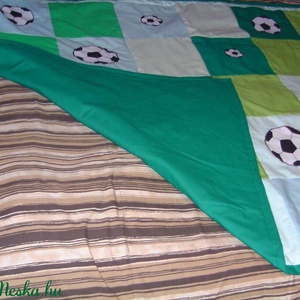 focilabdás patchwork gyerek ágytakaró - otthon & életmód - lakástextil - ágytakaró - Meska.hu