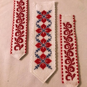 Keresztszemes hímzett könyvjelző - könyv & zene - könyvjelző - Meska.hu