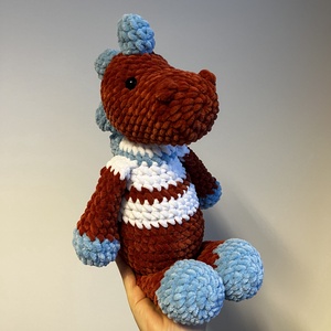 Horgolt dínó játékfigura plüss - játék & sport - plüssállat & játékfigura - láma - Meska.hu