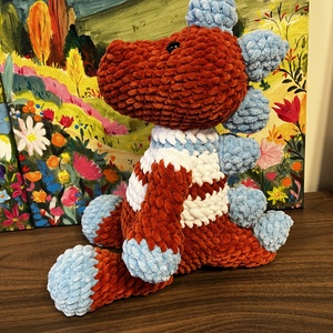 Horgolt dínó játékfigura plüss - játék & sport - plüssállat & játékfigura - láma - Meska.hu