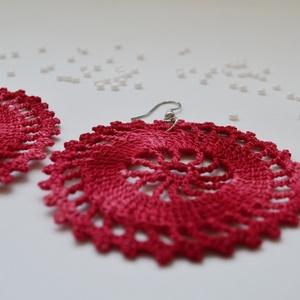 Horgolt, nagyobb méretű fülbevaló - piros - rózsaszín színátmenetes - ékszer - fülbevaló - lógós kerek fülbevaló - Meska.hu