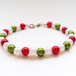 Piros-fehér-zöld karkötő - 6 mm-es plastic gyöngyből - ékszer - karkötő - gyöngyös karkötő - Meska.hu