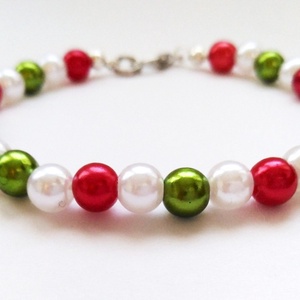Piros-fehér-zöld karkötő - 6 mm-es plastic gyöngyből - ékszer - karkötő - gyöngyös karkötő - Meska.hu