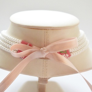 4 soros fehér kaláris - nagyszemű cseh kásagyöngyből - ékszer - nyaklánc - párhuzamos nyaklánc - Meska.hu