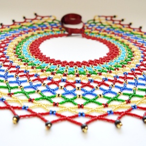 Sárközi csipkegyöngy - meggypiros, türkiz, arany, Ékszer, Nyaklánc, Gyöngyös nyaklánc, Ékszerkészítés, Gyöngyfűzés, gyöngyhímzés, MESKA