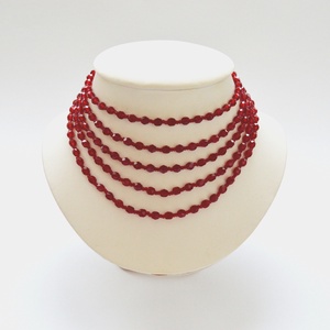 Kislánynak való méretű, 5 soros meggypiros kaláris - 5 mm-es csiszolt üveggyöngyből - Meska.hu