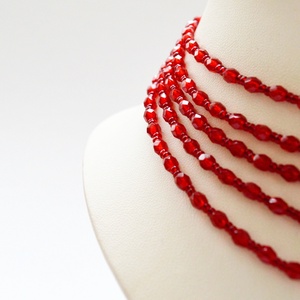Kislánynak való méretű, 5 soros piros kaláris - 4 mm-es csiszolt üveggyöngyből - ékszer - nyaklánc - párhuzamos nyaklánc - Meska.hu