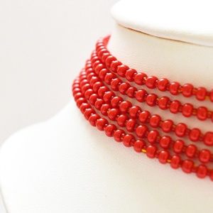 5 soros meggypiros kaláris - nagyszemű és apróbb szemű cseh kásagyöngyből - ékszer - nyaklánc - párhuzamos nyaklánc - Meska.hu