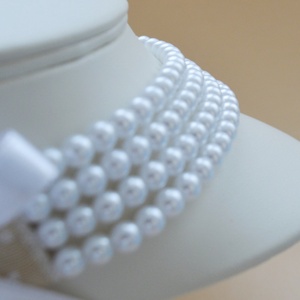 4 soros fehér kaláris - plastic gyöngyből - ékszer - nyaklánc - gyöngyös nyaklánc - Meska.hu