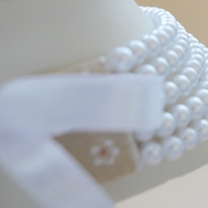 5 soros fehér kaláris - plastic gyöngyből - ékszer - nyaklánc - gyöngyös nyaklánc - Meska.hu