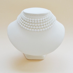 Kislánymak való méretű 5 soros fehér kaláris - 6 mm-es üvegtekla gyöngyből és apróbb szemű kásagyöngyből, Ékszer, Nyaklánc, Párhuzamos nyaklánc, Gyöngyfűzés, gyöngyhímzés, Ékszerkészítés, MESKA