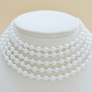 Kislánymak való méretű 5 soros fehér kaláris - 6 mm-es üvegtekla gyöngyből és apróbb szemű kásagyöngyből - ékszer - nyaklánc - párhuzamos nyaklánc - Meska.hu