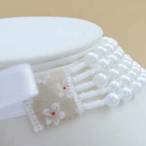 Kislánymak való méretű 5 soros fehér kaláris - 6 mm-es üvegtekla gyöngyből és apróbb szemű kásagyöngyből - ékszer - nyaklánc - párhuzamos nyaklánc - Meska.hu