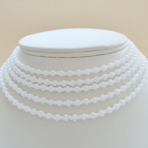 Kislánynak való méretű 5 soros fehér kaláris - nagyszemű és apró cseh kásagyöngyből - ékszer - nyaklánc - párhuzamos nyaklánc - Meska.hu