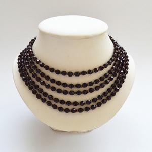 Feketébe hajló sötétbordó kaláris bronzzal - 5 soros, 6 mm-es csiszolt üveggyöngyből, Ékszer, Nyaklánc, Párhuzamos nyaklánc, Ékszerkészítés, Gyöngyfűzés, gyöngyhímzés, MESKA