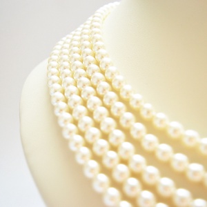 5 soros elefántcsont színű kaláris - 6 mm-es üvegtekla gyöngyből - ékszer - nyaklánc - gyöngyös nyaklánc - Meska.hu