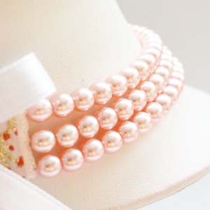 3 soros halvány rózsaszín kaláris - 6 mm-es üvegtekla gyöngyből - ékszer - nyaklánc - gyöngyös nyaklánc - Meska.hu