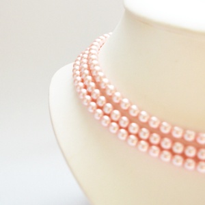 3 soros halvány rózsaszín kaláris - 6 mm-es üvegtekla gyöngyből - ékszer - nyaklánc - gyöngyös nyaklánc - Meska.hu