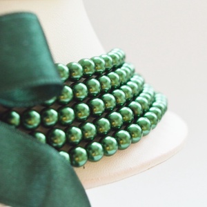 5 soros sötétzöld kaláris - 6 mm-es üvegtekla gyöngyből - ékszer - nyaklánc - gyöngyös nyaklánc - Meska.hu