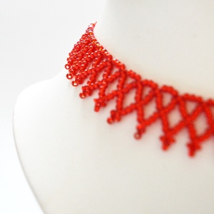 Kislánynak való méretű paprikapiros kistászli - fényesközepű gyöngyből - ékszer - nyaklánc - gyöngyös nyaklánc - Meska.hu