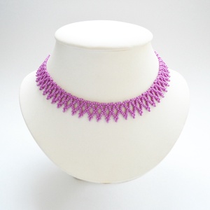 Kislánynak való méretű lilás rózsaszín / magenta kistászli - telt színű kásagyöngyből, Ékszer, Nyaklánc, Gyöngyös nyaklánc, Ékszerkészítés, Gyöngyfűzés, gyöngyhímzés, MESKA