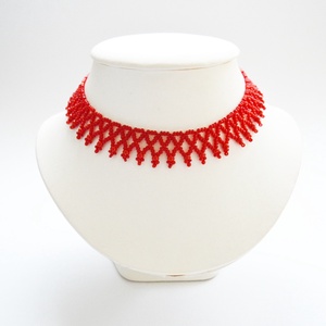 Kislánynak való méretű piros kistászli - áttetsző gyöngyből, szélén nagyszemű gyönggyel díszítve, Ékszer, Nyaklánc, Gyöngyös nyaklánc, Ékszerkészítés, Gyöngyfűzés, gyöngyhímzés, MESKA