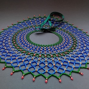 Sárközi csipkegyöngy - zöld, kék, piros - Meska.hu