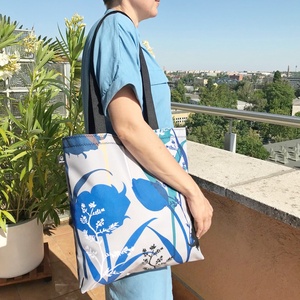 Tulipán Mintás Szürke Vízálló Szatyor  - Meska.hu